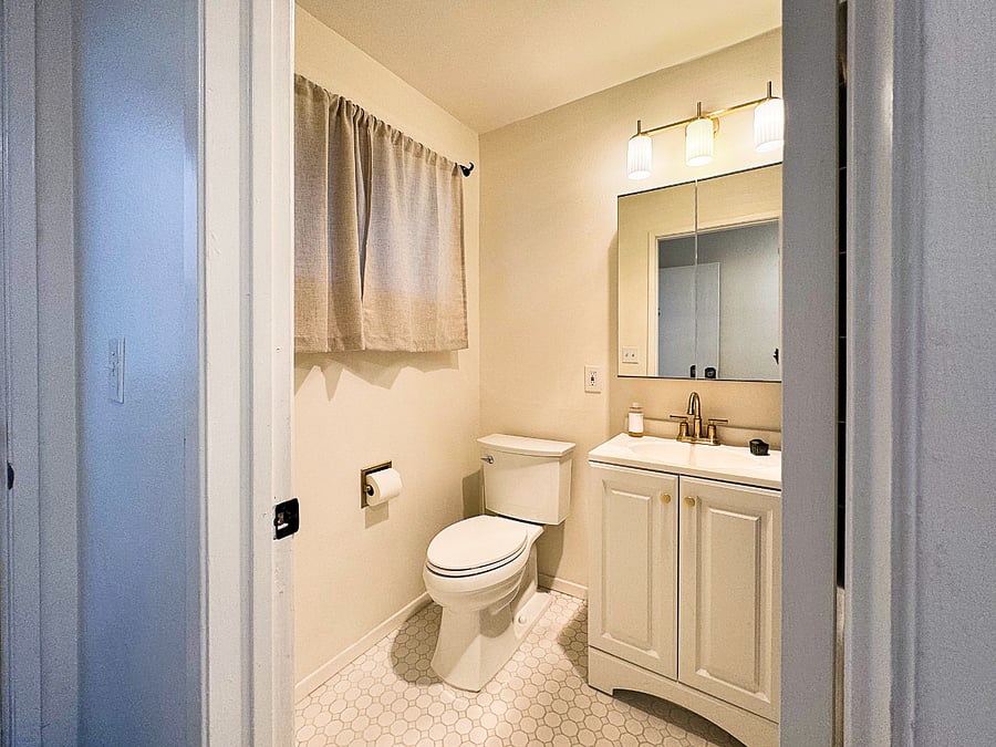 Furnished Finder property 718021_1 photo 15