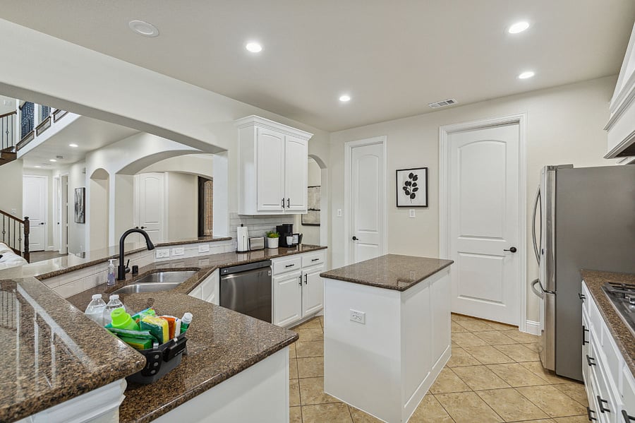 Furnished Finder property 718090_1 photo 8