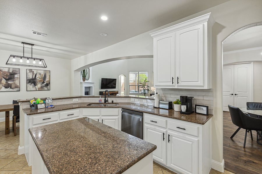 Furnished Finder property 718090_1 photo 9