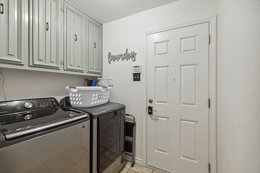 Furnished Finder property 718097_1 photo 18