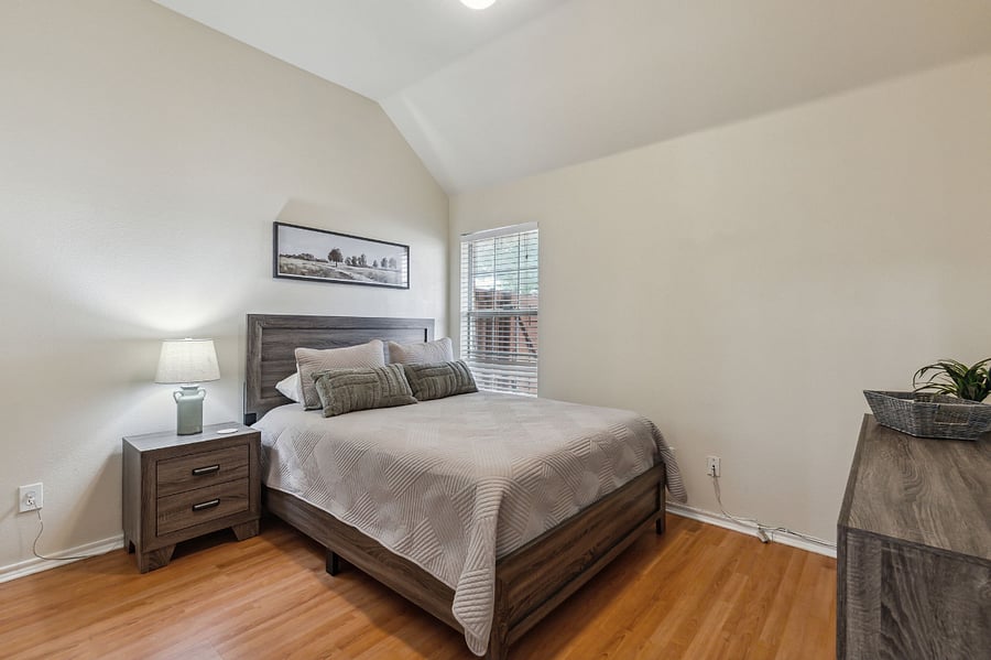 Furnished Finder property 718106_1 photo 16