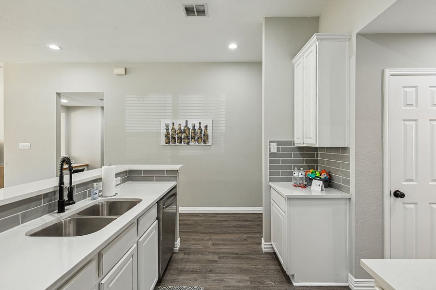 Furnished Finder property 718109_1 photo 7