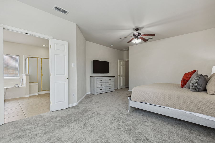 Furnished Finder property 718112_1 photo 24
