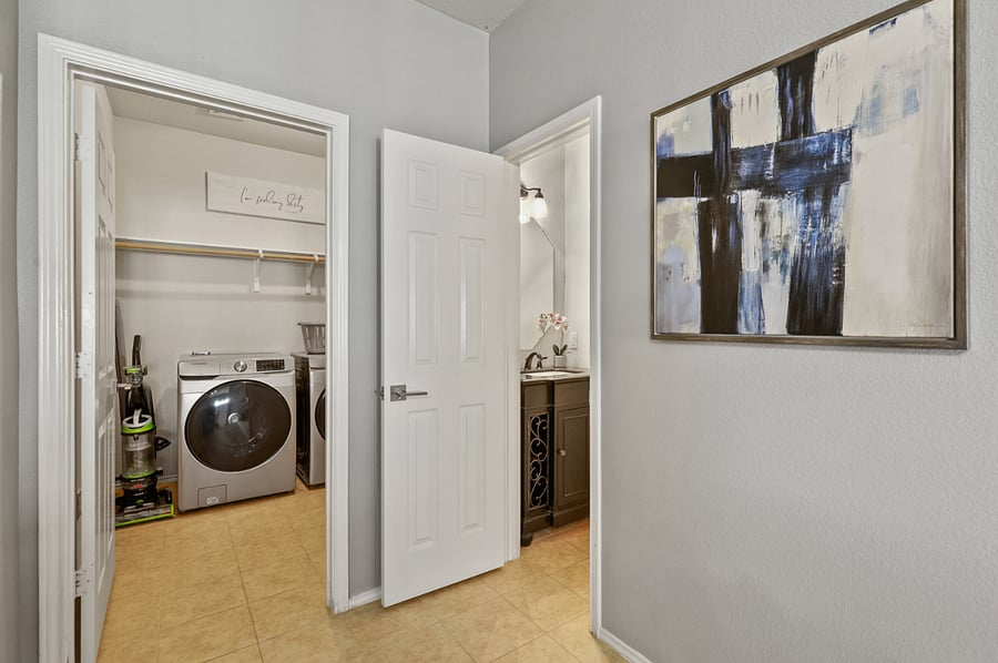 Furnished Finder property 718123_1 photo 24