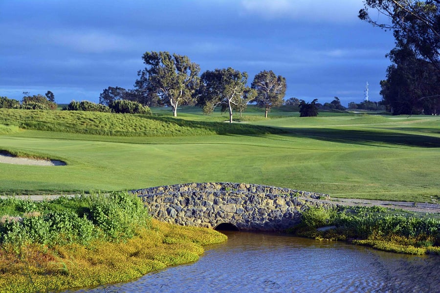 Chuck Corica Golf Complex 5 min drive.  36 Championship holes, 9 hole par 3 course, driving range, restaurant.