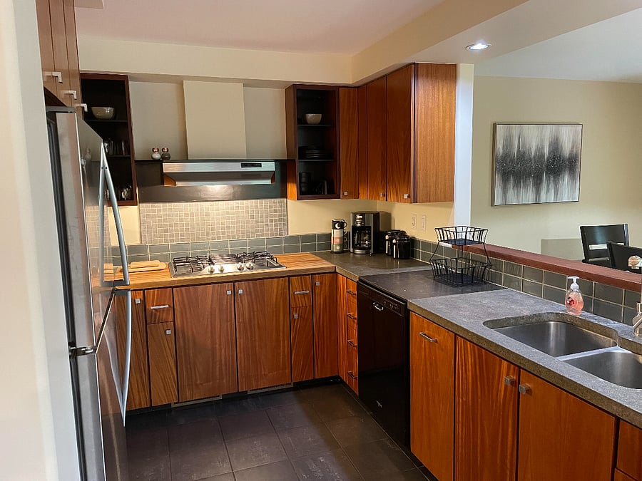 Whip up a home cooked meal in the gas oven and stove top.