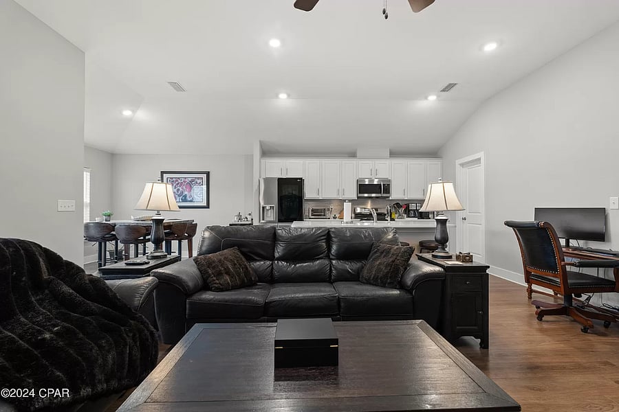 Furnished Finder property 718433_1 photo 8