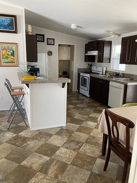 Furnished Finder property 718452_1 photo 4