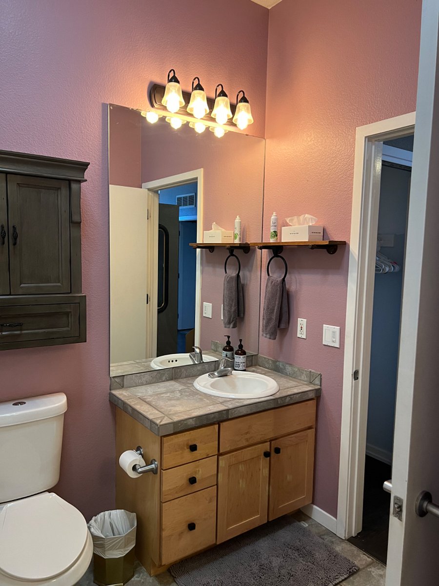 Furnished Finder property 718489_1 photo 18