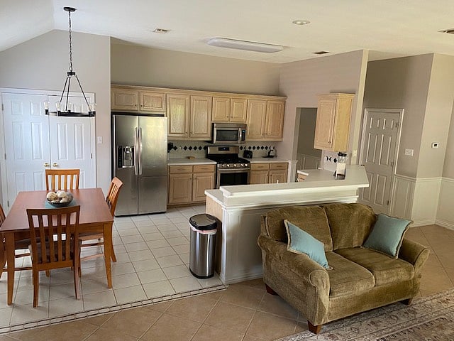 Furnished Finder property 718560_1 photo 6