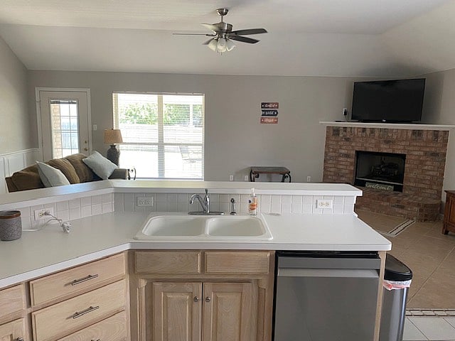 Furnished Finder property 718560_1 photo 7