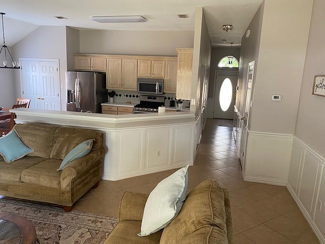 Furnished Finder property 718560_1 photo 11