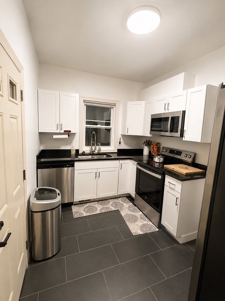 Furnished Finder property 718655_1 photo 3