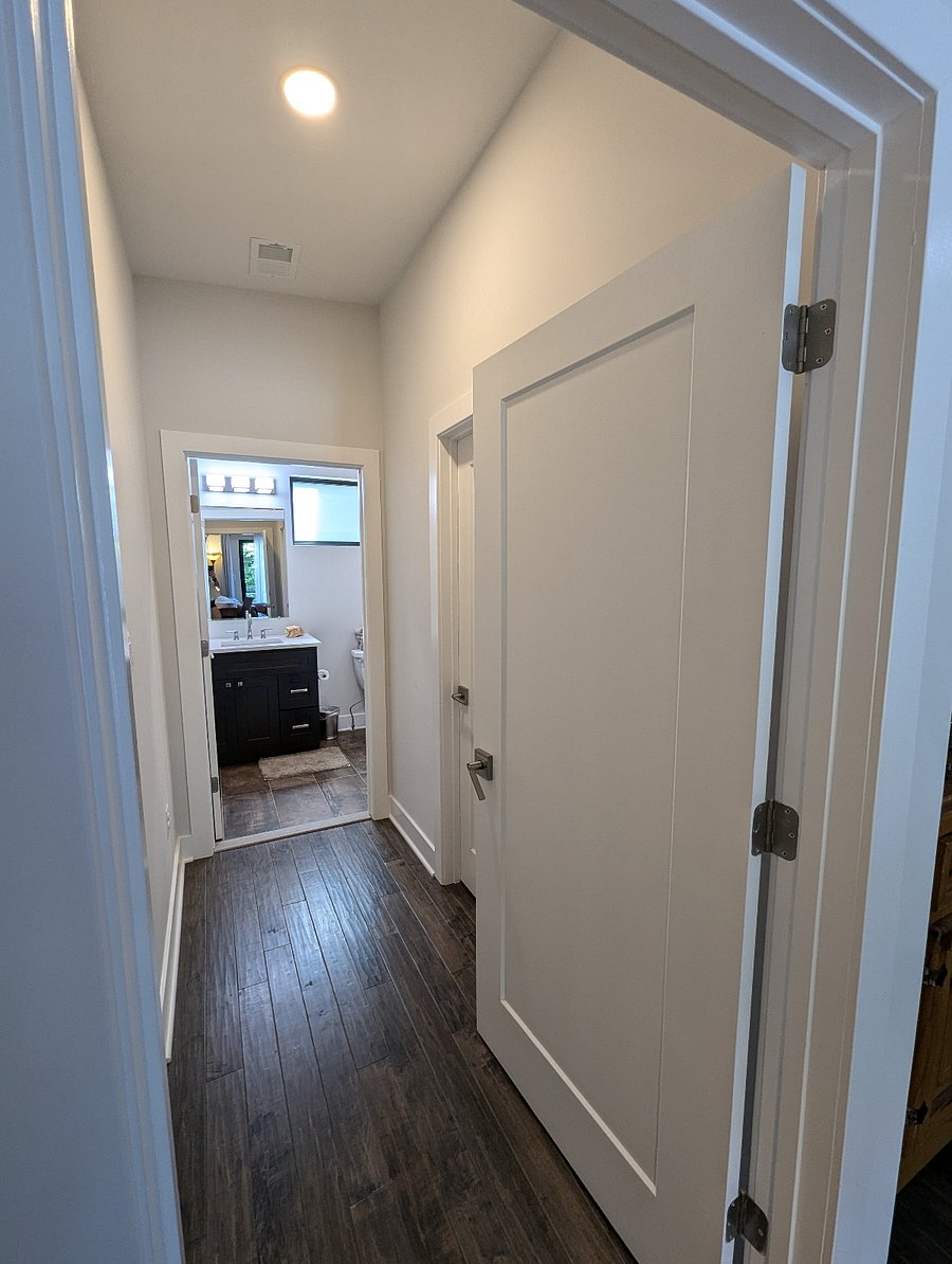 Furnished Finder property 718689_1 photo 3