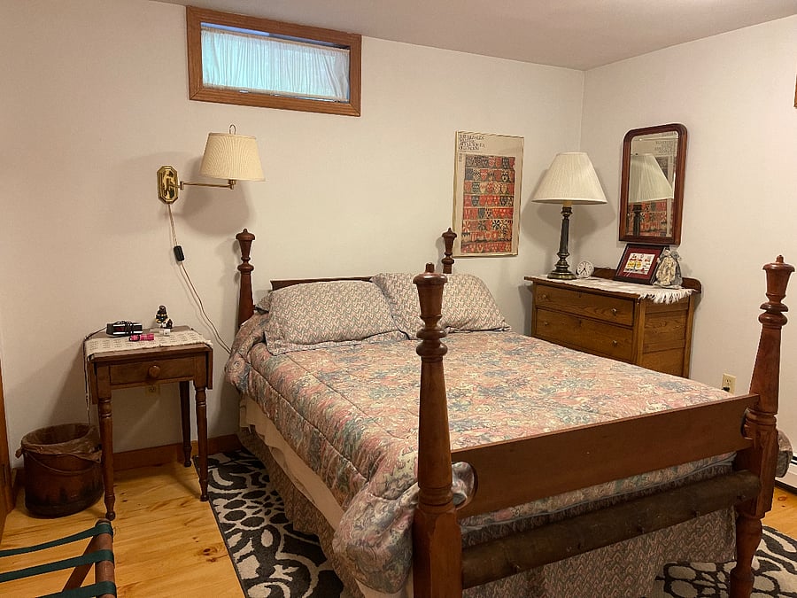 Downstairs bedroom with double bed