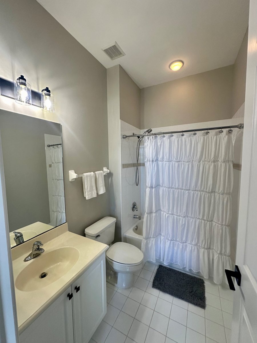 Furnished Finder property 718985_1 photo 13