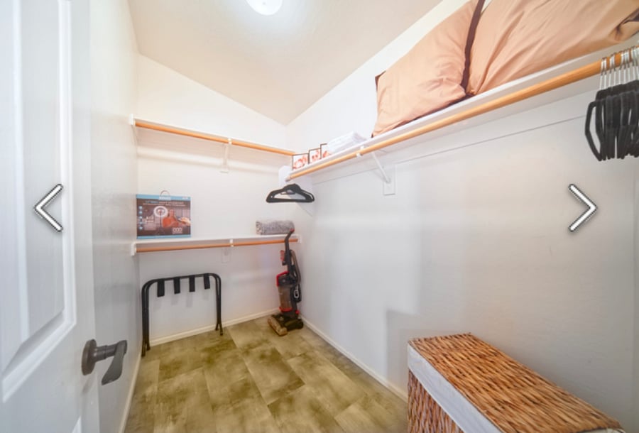 walk in closet