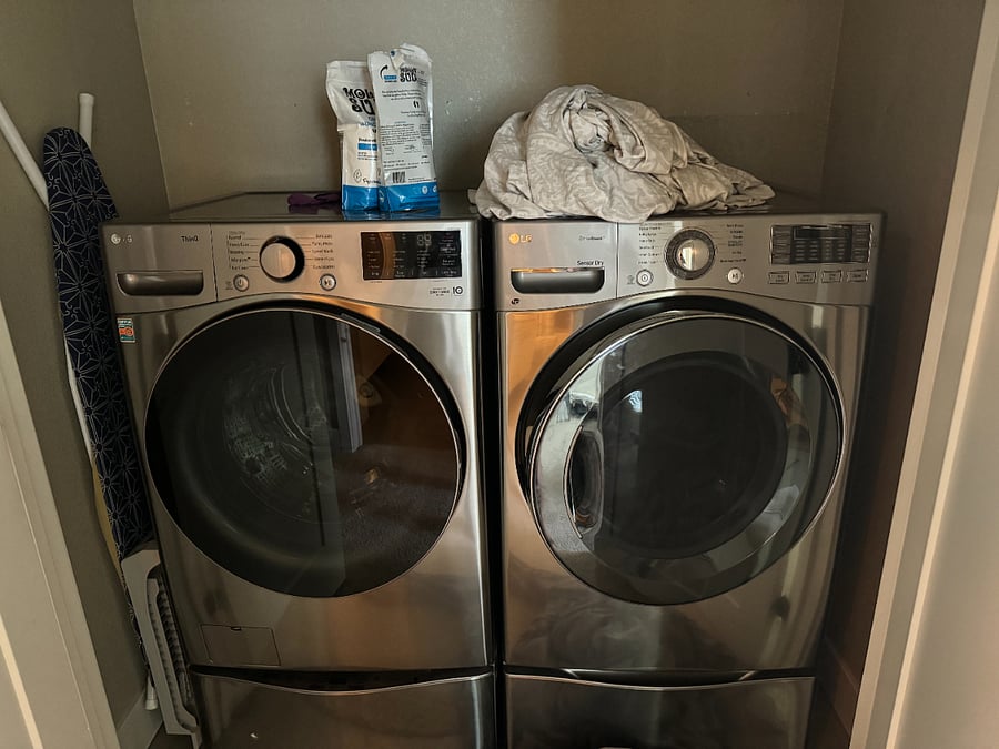 Laundry facilities available on 3rd floor. Would like to coordinate specific days - for laundry usage