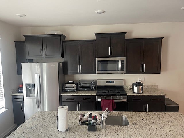 Furnished Finder property 719082_3 photo 17