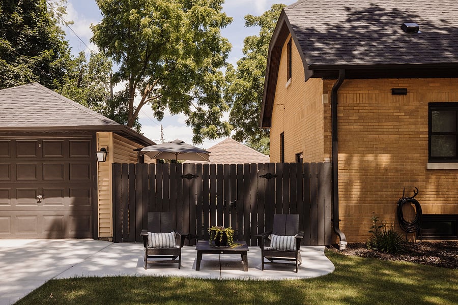 This is the gate through which you'll enter the back yard. You will receive entry  instructions prior to your arrival. In the garage is the gym, which I'm happy to share with you!