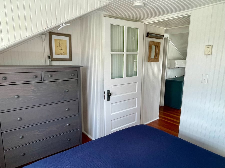 Queen bedroom