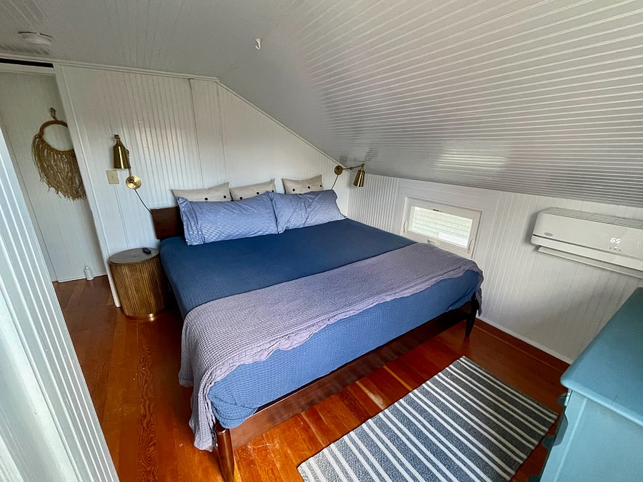 Primary bedroom - King bed