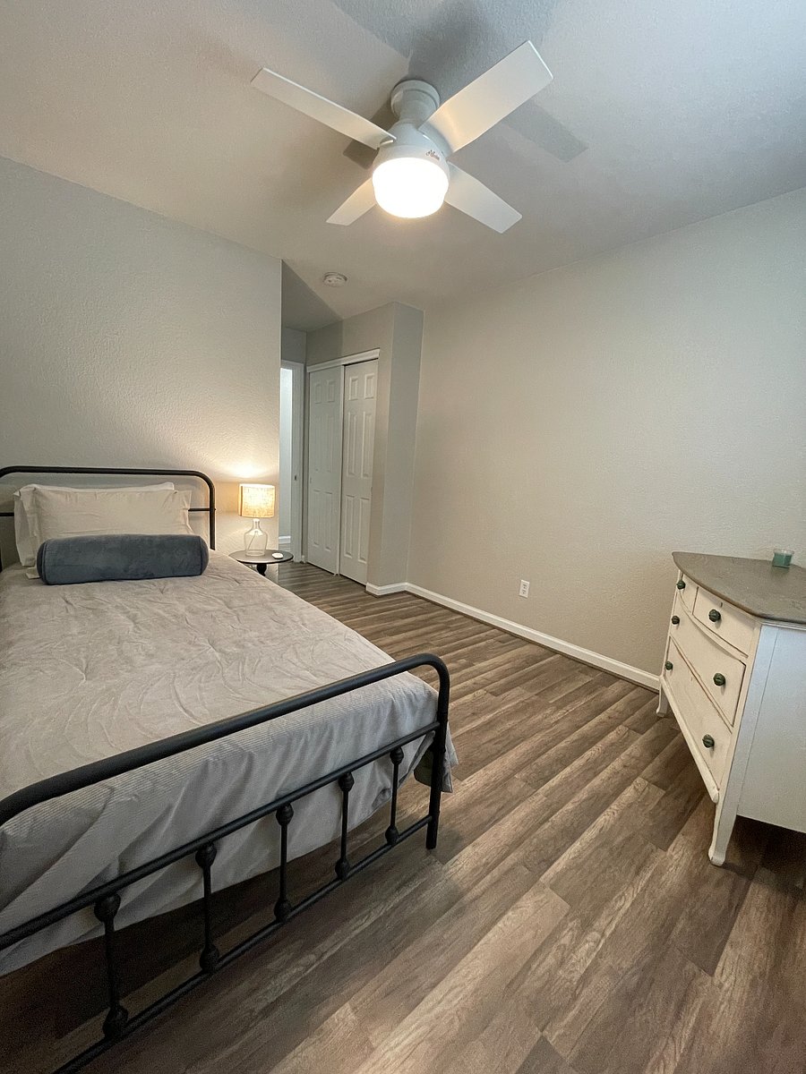 Third bedroom with twin XL bed
