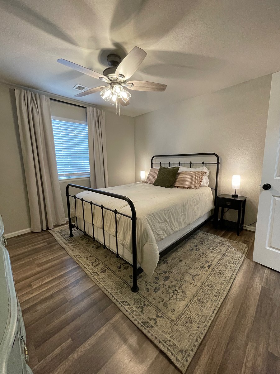 Master bedroom with queen bed and ensuite bathroom