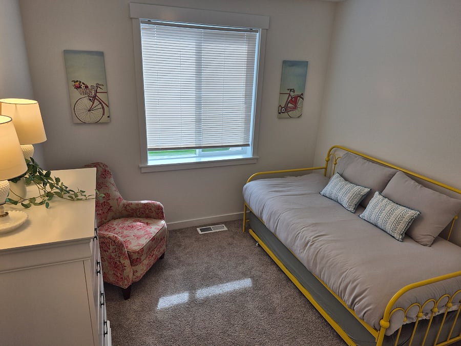 Third bedroom with trundle bed