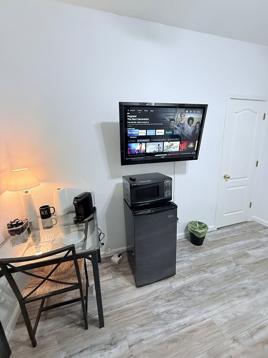 Furnished Finder property 719527_1 photo 3