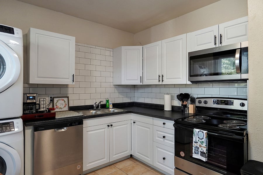Furnished Finder property 719581_1 photo 12