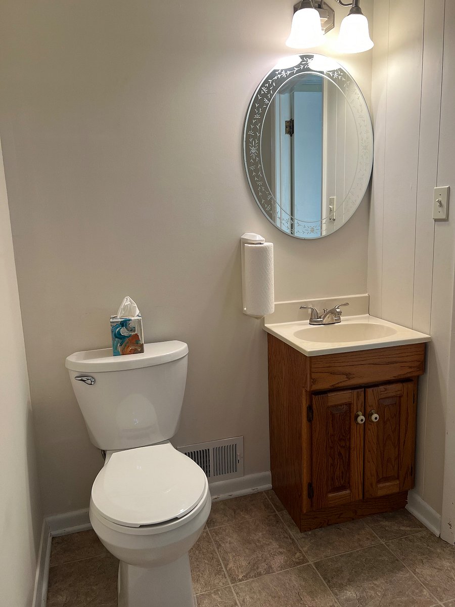 Half bath off living room