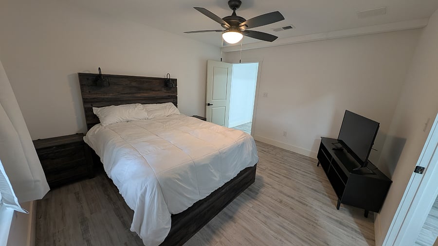 master bedroom not for rent