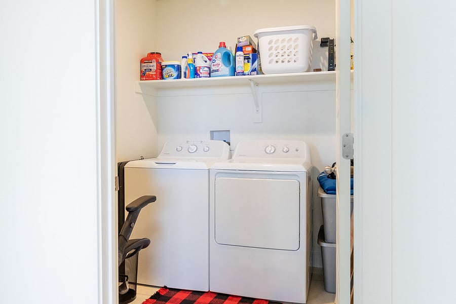 In-unit washer dryer for your convenience.