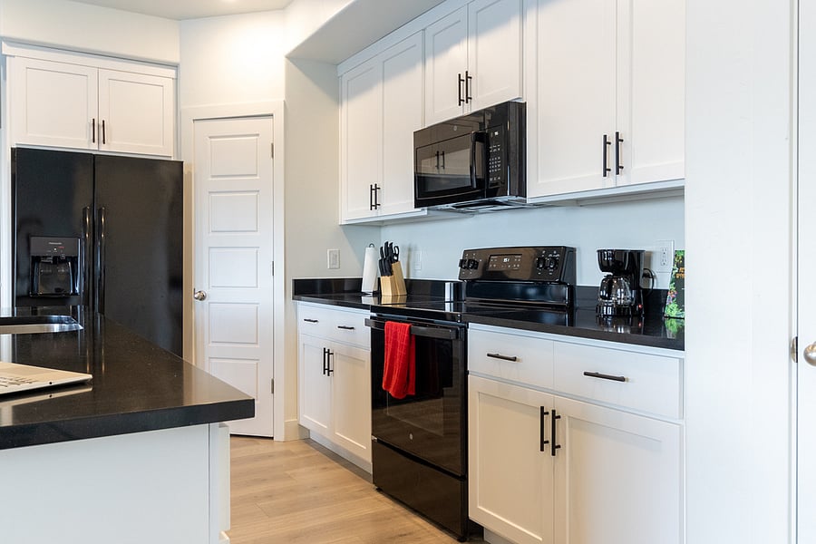 Fully equipped kitchen.
