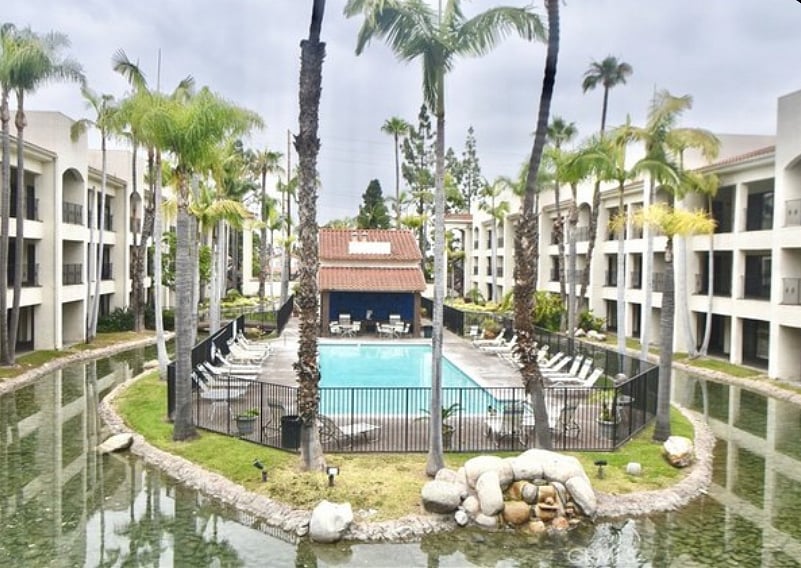 Furnished Finder property 719825_1 photo 3