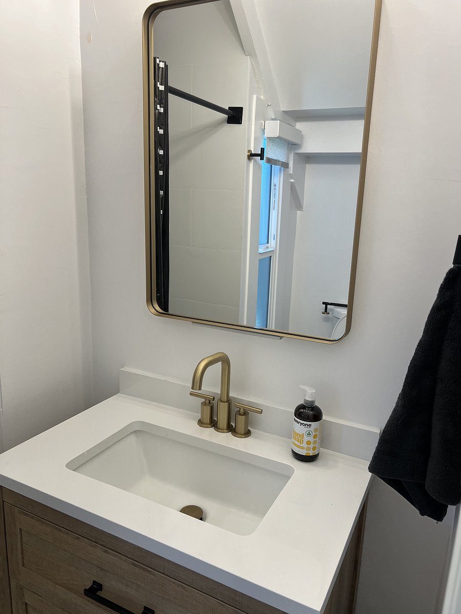 Studio Unit 697 (downstairs) - bathroom