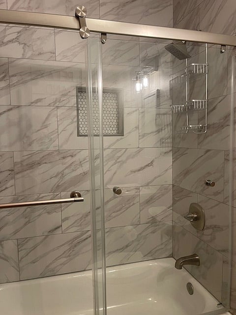 Shower-starter toiletries and personal care provided