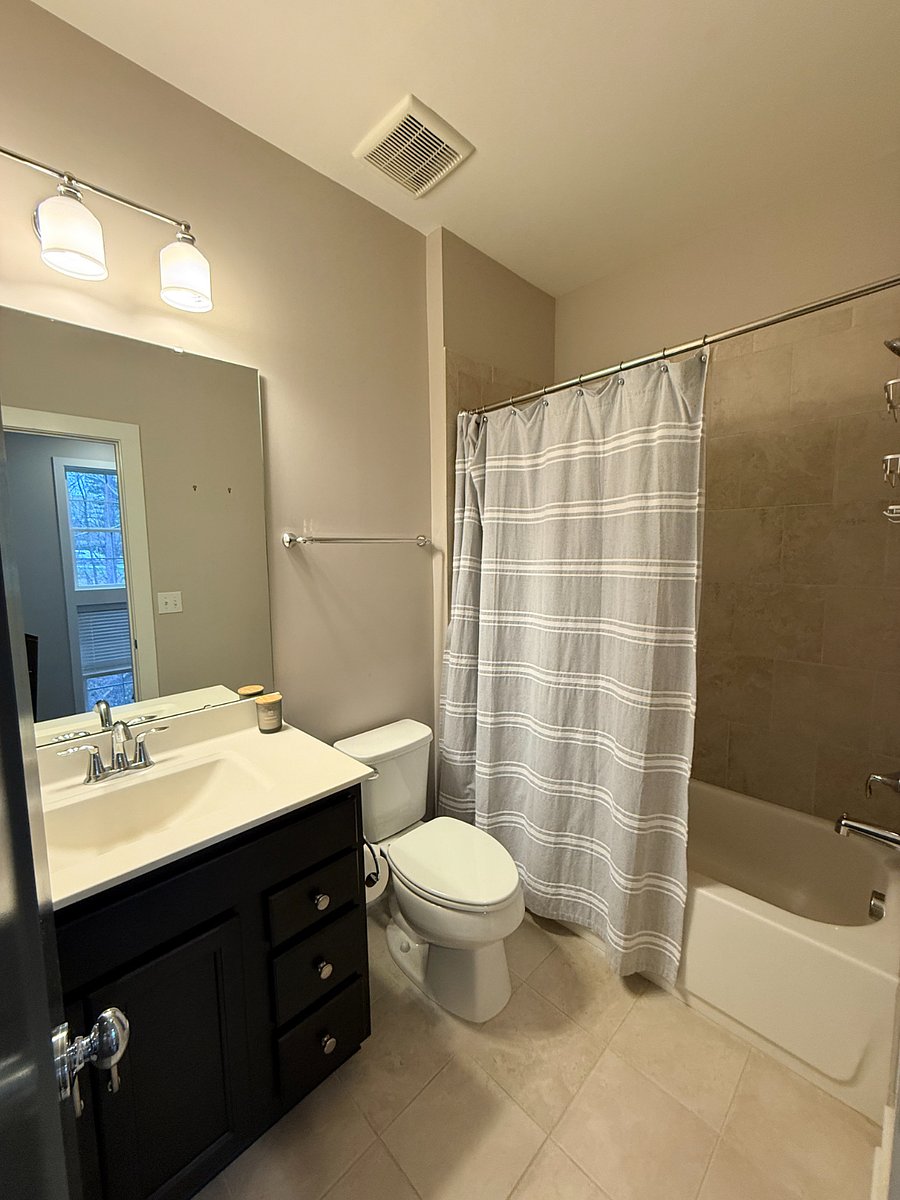 Third floor full bath