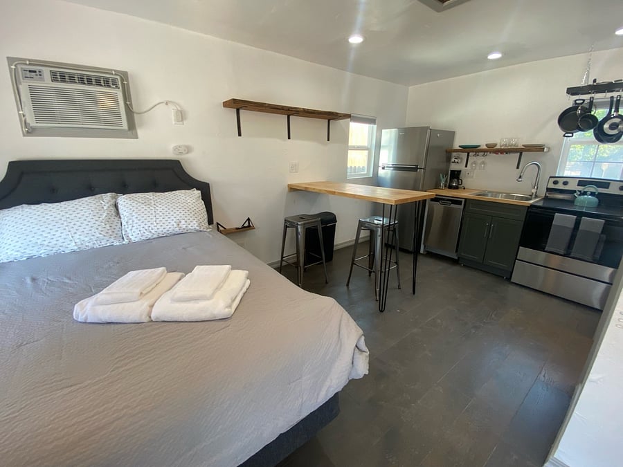 Furnished Finder property 720112_1 photo 3
