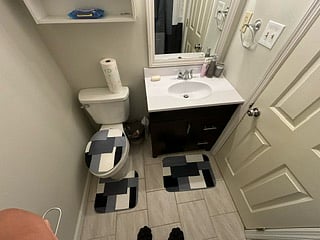 En suite bathroom