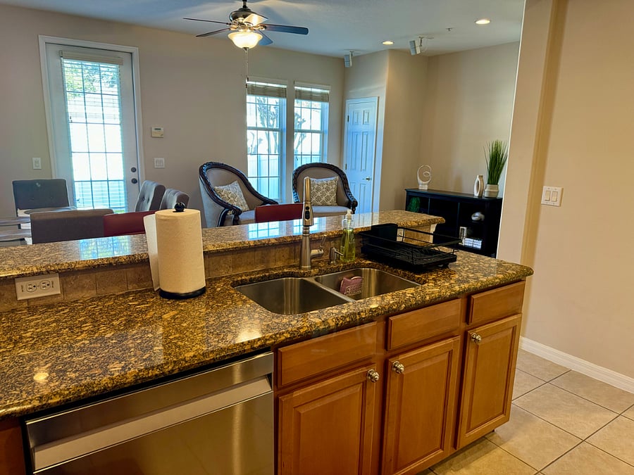 Furnished Finder property 720135_1 photo 6