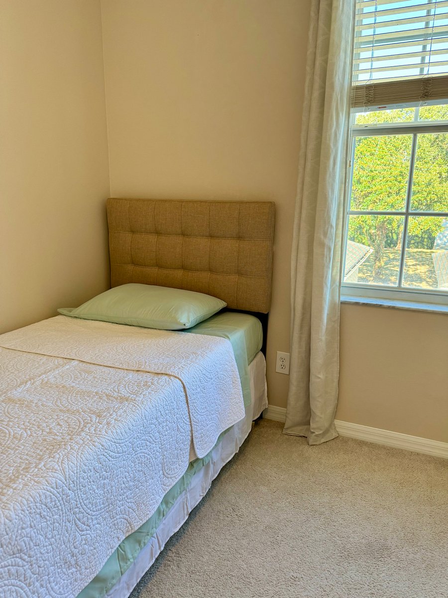 Furnished Finder property 720135_1 photo 17