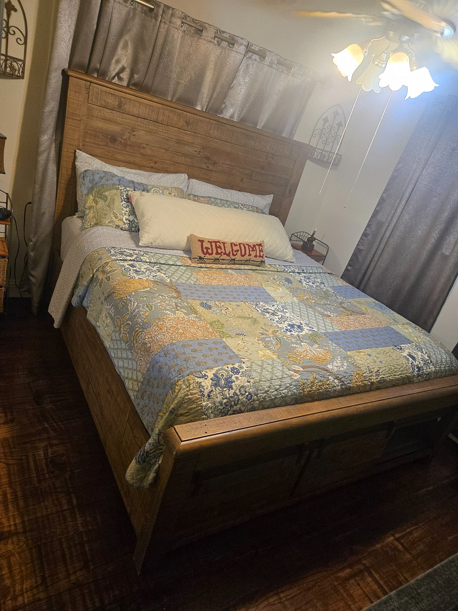 Furnished Finder property 720151_1 photo 1