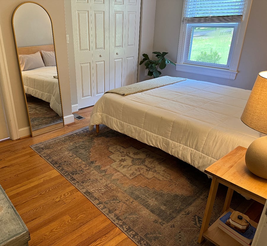 Primary Bedroom w/ 1/2 bath