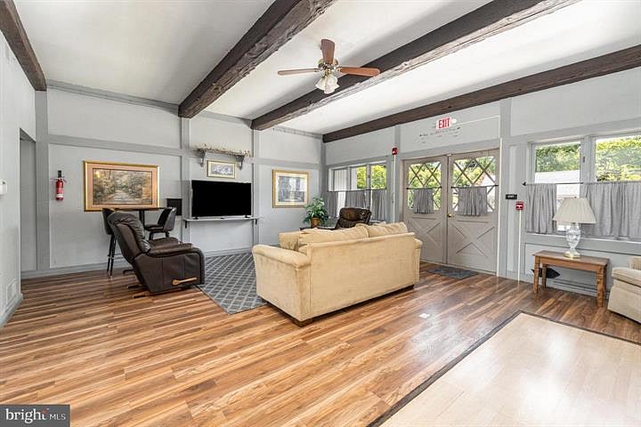 Furnished Finder property 720283_2 photo 10