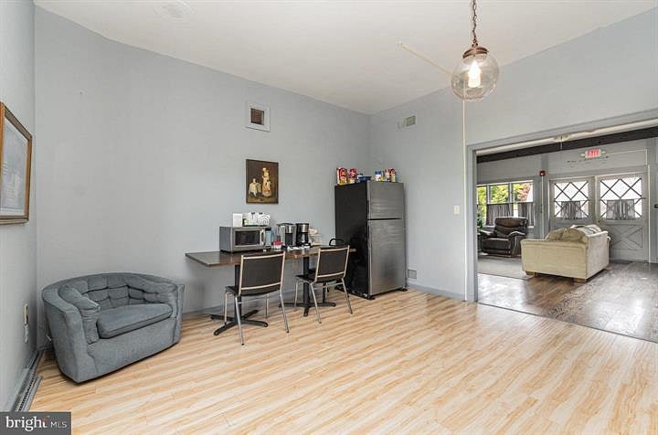 Furnished Finder property 720283_2 photo 12
