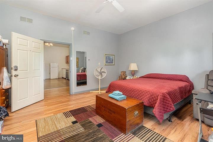Furnished Finder property 720283_2 photo 15