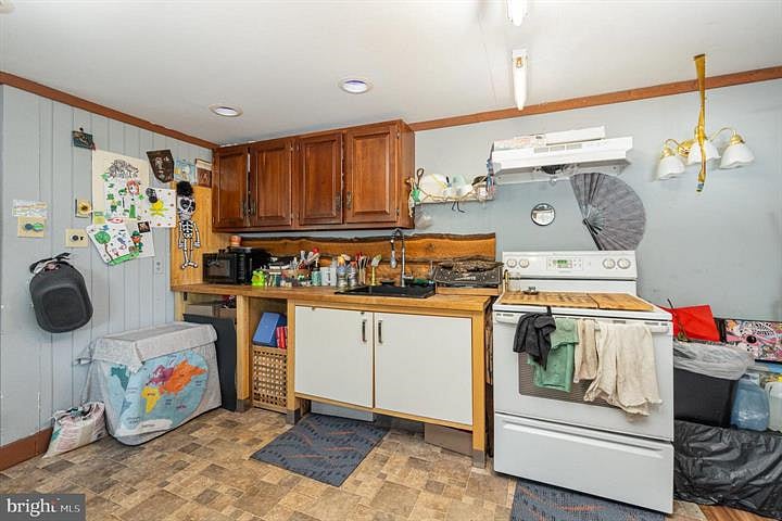 Furnished Finder property 720283_2 photo 25