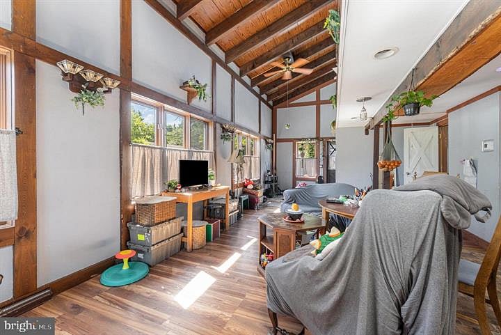 Furnished Finder property 720283_2 photo 27